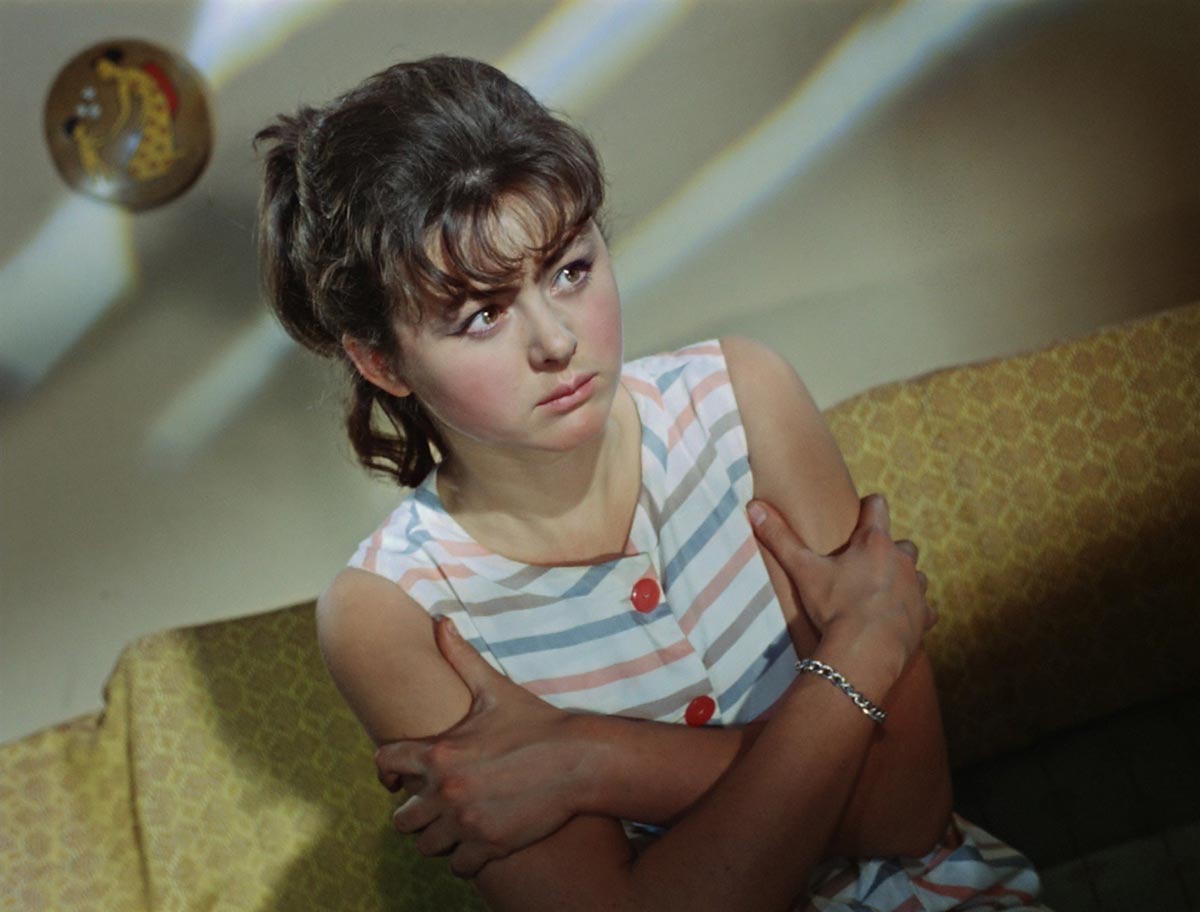 Наталья Селезнёва в фильме Операция «Ы» и другие приключения Шурика