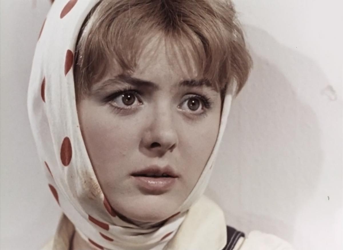 Наталья Селезнёва в фильме Саша-Сашенька