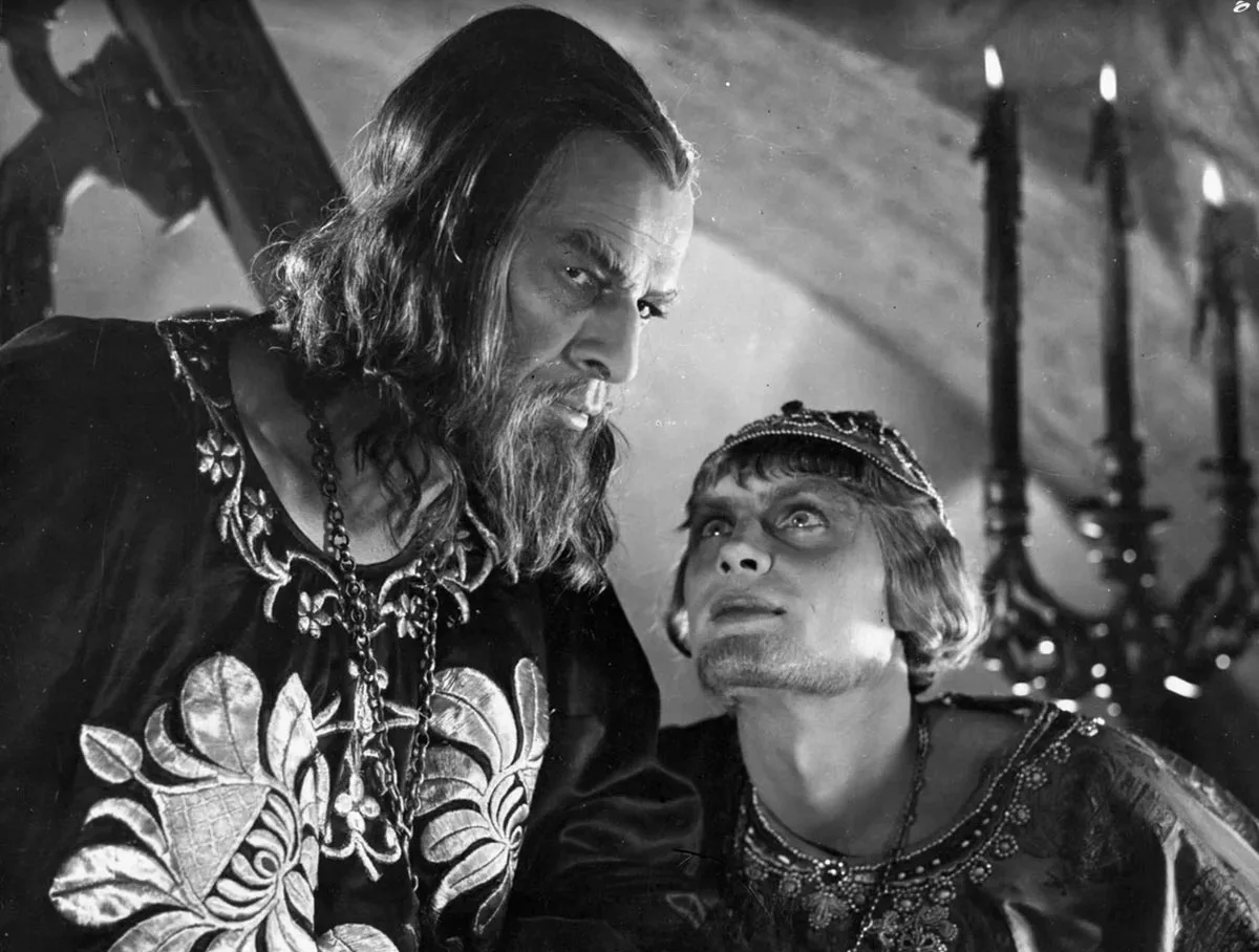 Николай Черкасов в фильме Иван Грозный Николай Черкасов в фильме Иван Грозный 2