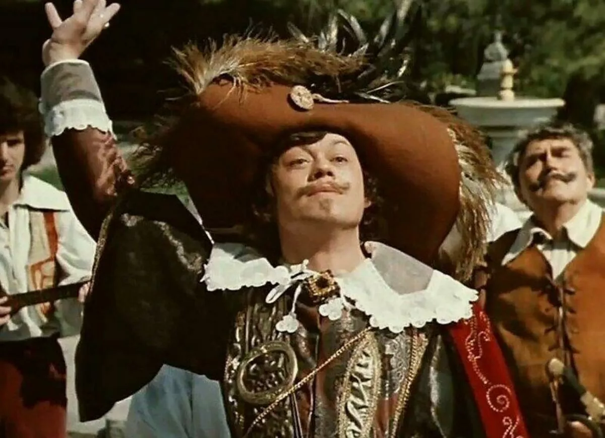 Николай Караченцов в фильме Собака на сене Николай Караченцов в фильме Собака на сене