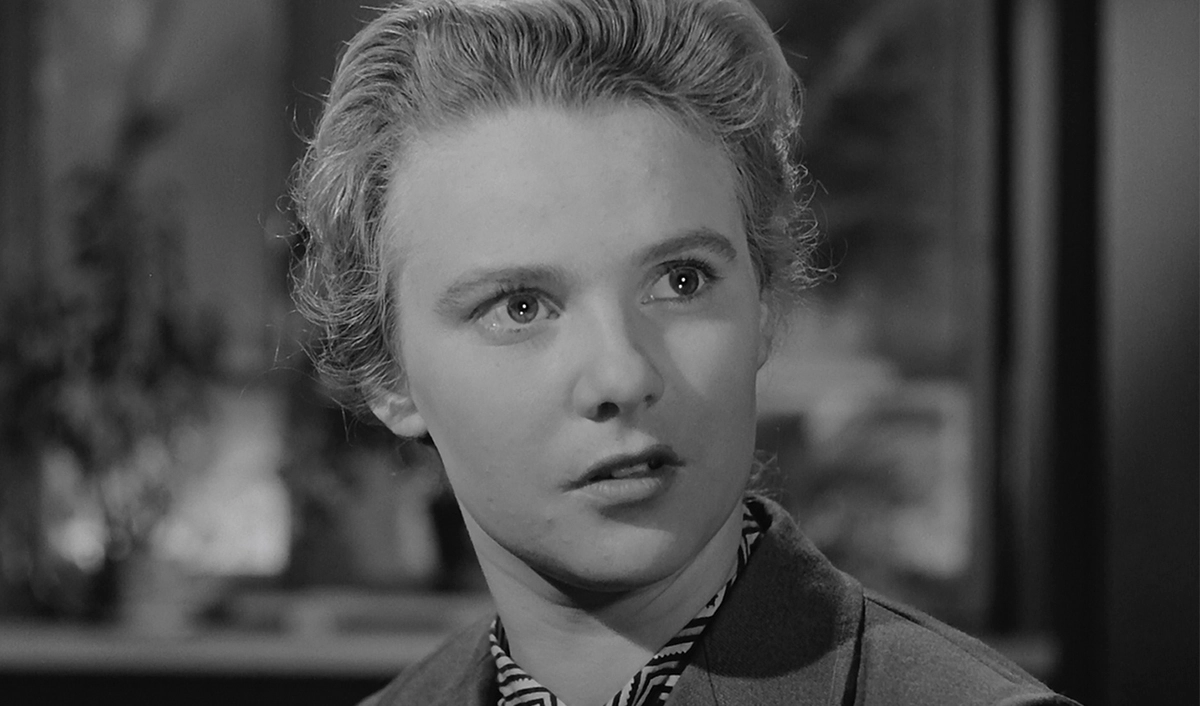 Нина Иванова в фильме Весна на Заречной улице