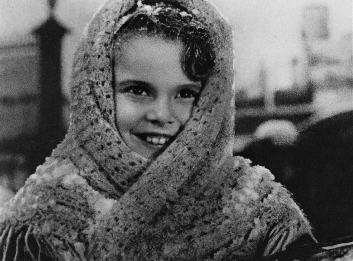 Нина Иванова в фильме Жила-была девочка