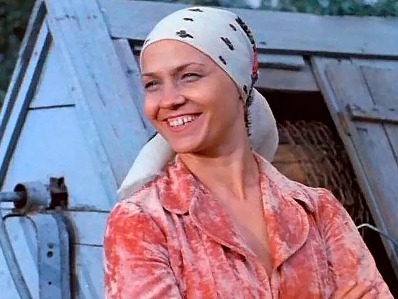 Нина Русланова в фильме Цыган