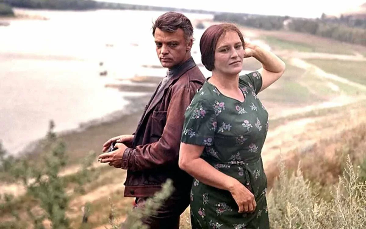 Нонна Мордюкова в фильме Русское поле