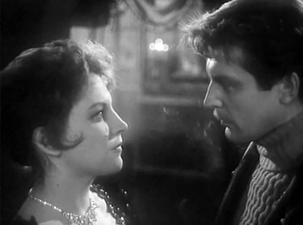 Олег Стриженов в фильме В мёртвой петле Олег Стриженов в фильме В мёртвой петле