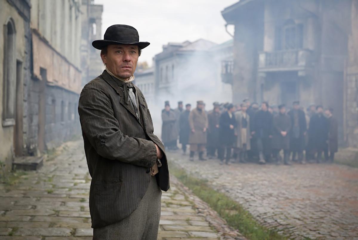 Олег Васильков в сериале Бесы Олег Васильков в сериале Бесы