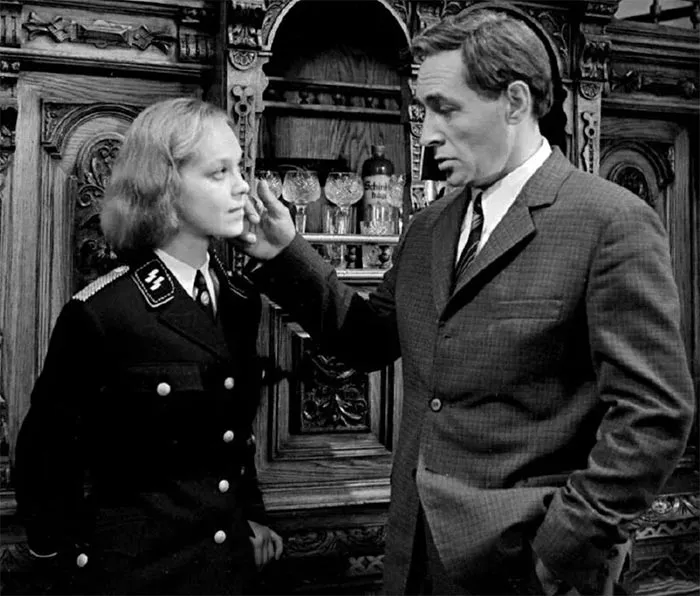 Ольга Сошникова в фильме Семнадцать мгновений весны Ольга Сошникова в фильме Семнадцать мгновений весны