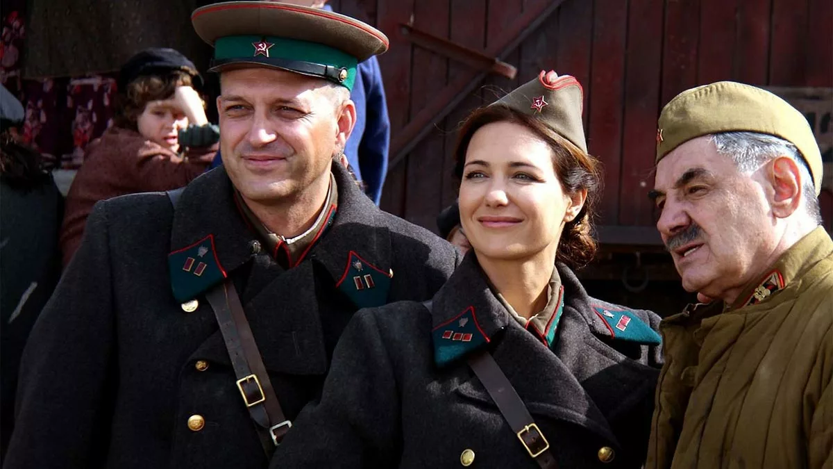 Александр Панкратов-Черный в сериале По законам военного времени Александр Панкратов-Черный в сериале По законам военного времени