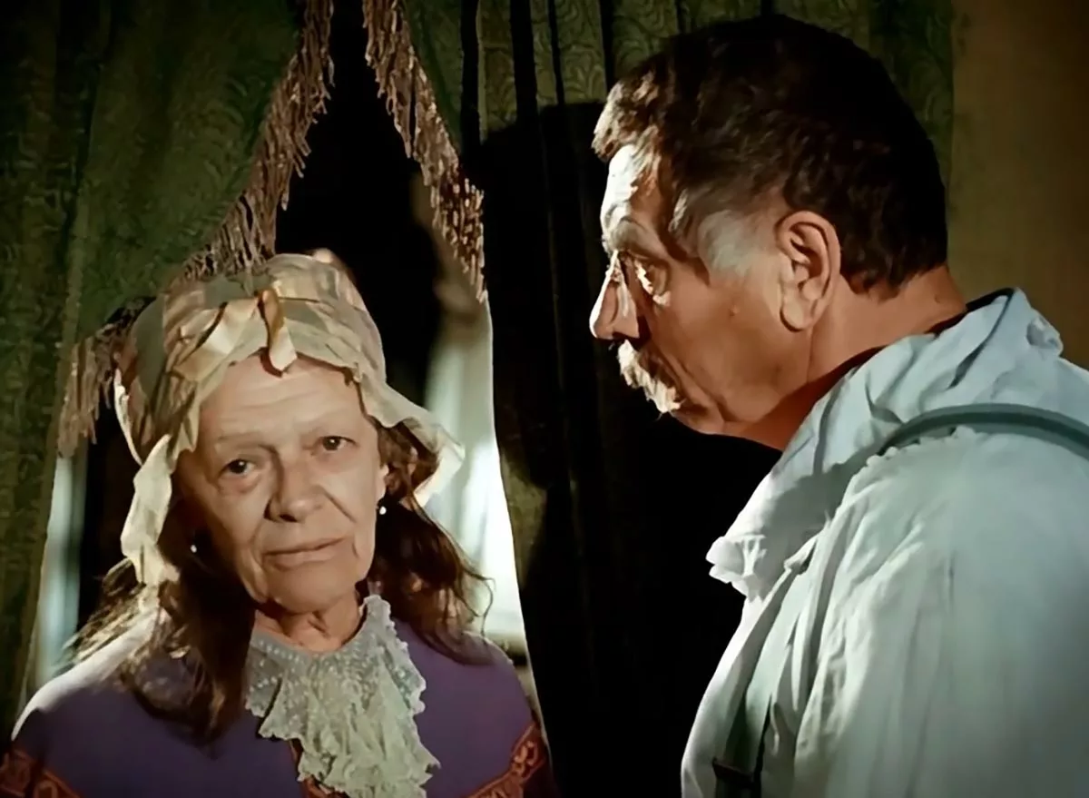 Татьяна Пельтцер в фильме 12 стульев Татьяна Пельтцер в фильме 12 стульев