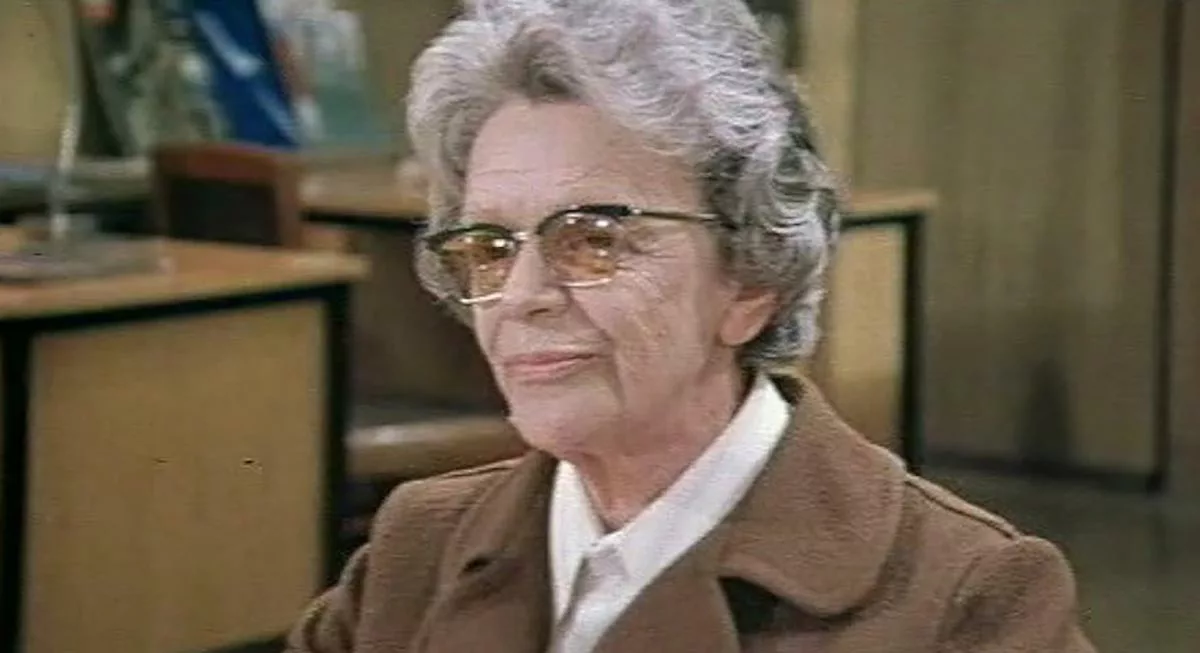 Татьяна Пельтцер в фильме Это мы не проходили... Татьяна Пельтцер в фильме Это мы не проходили...