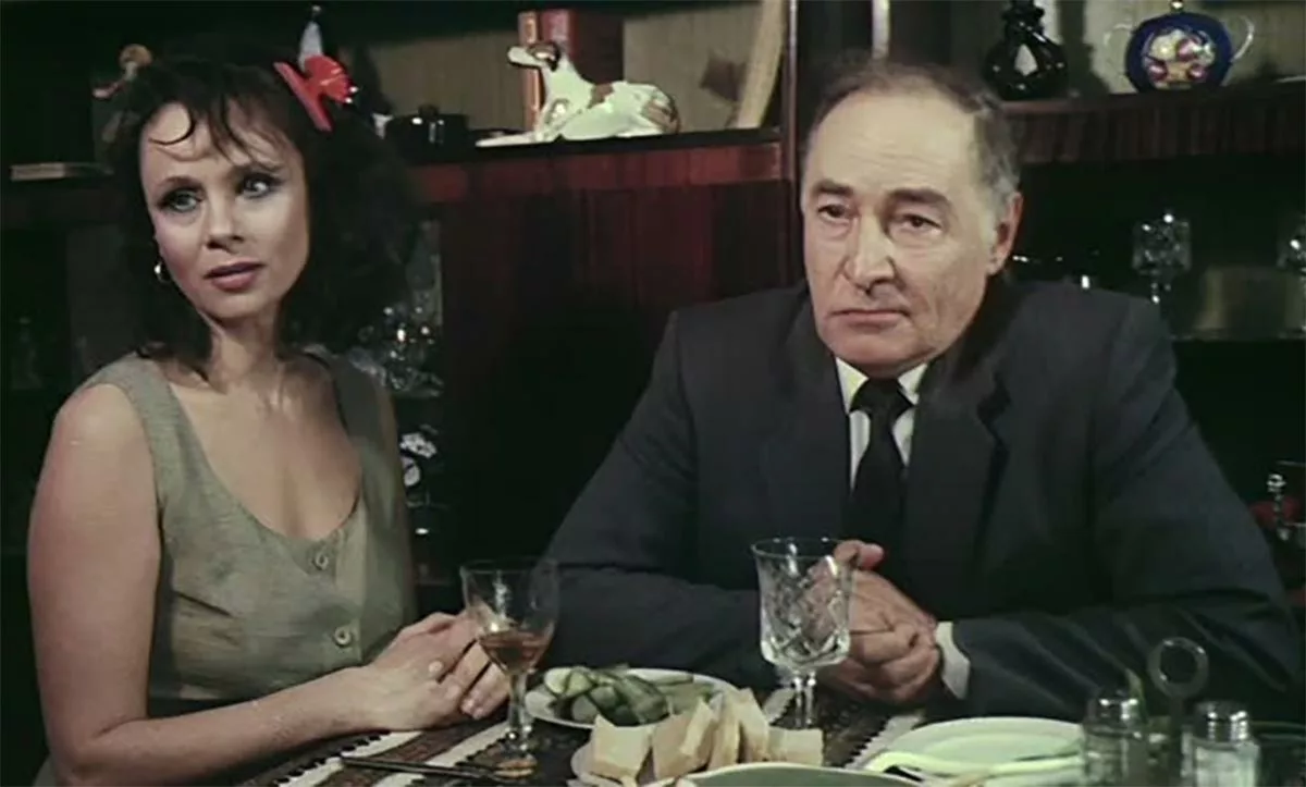 Любовь Полищук в фильме Любовь с привилегиями Любовь Полищук в фильме Любовь с привилегиями