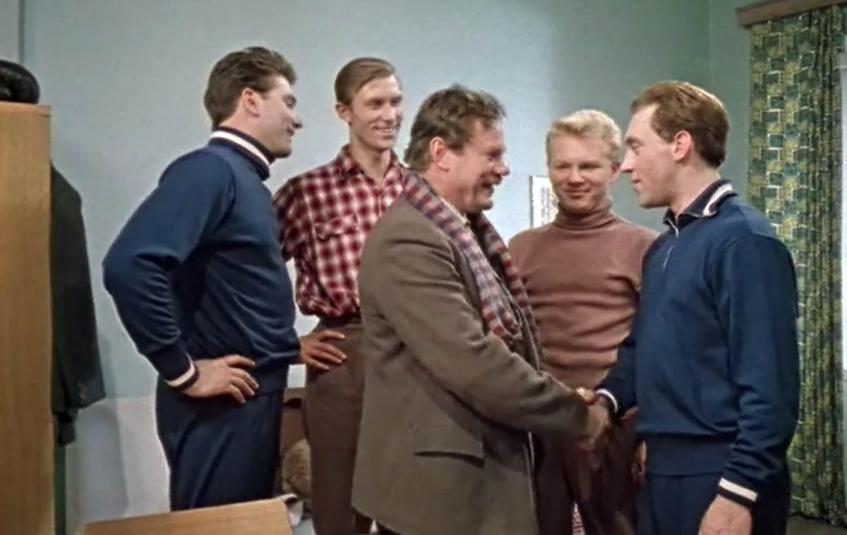 Михаил Пуговкин в фильме Штрафной удар