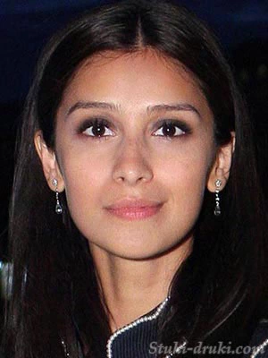 Равшана Куркова