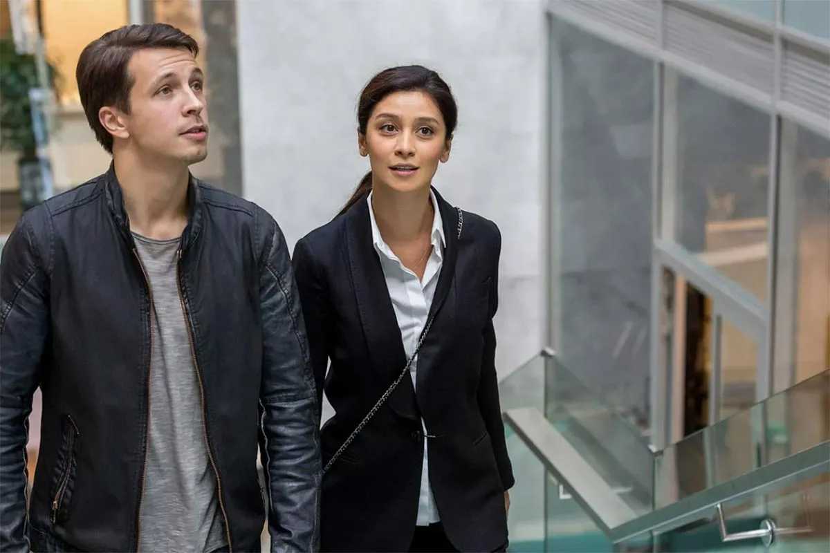 Равшана Куркова в сериале Жестокий мир мужчин Равшана Куркова в сериале Жестокий мир мужчин