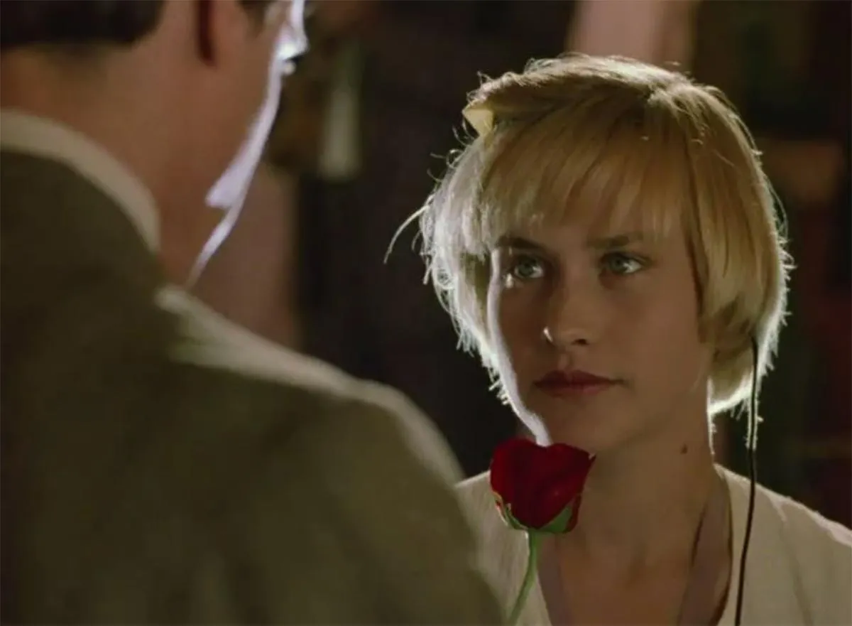 Риз Уизерспун в фильме Дикий цветок