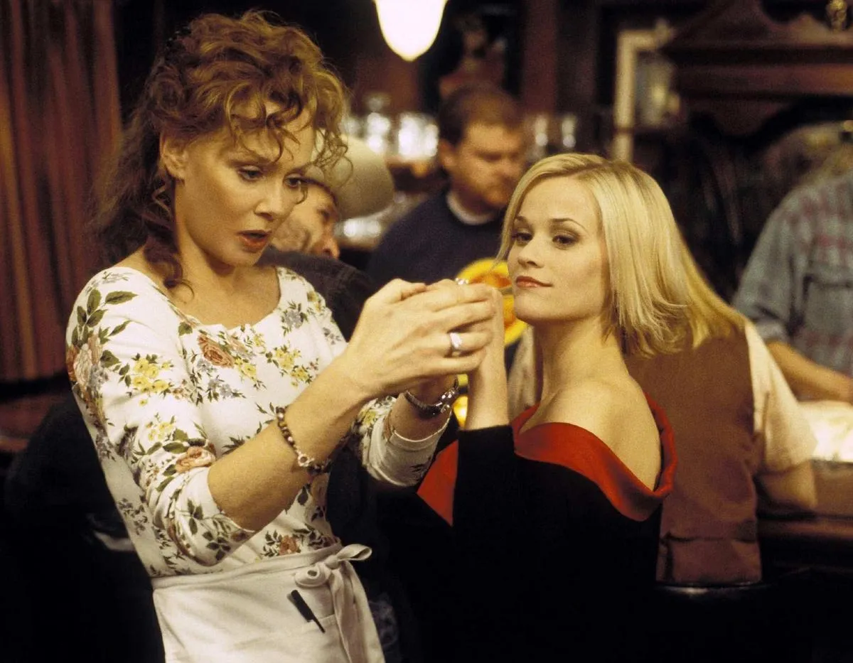 Риз Уизерспун в фильме Стильная штучка