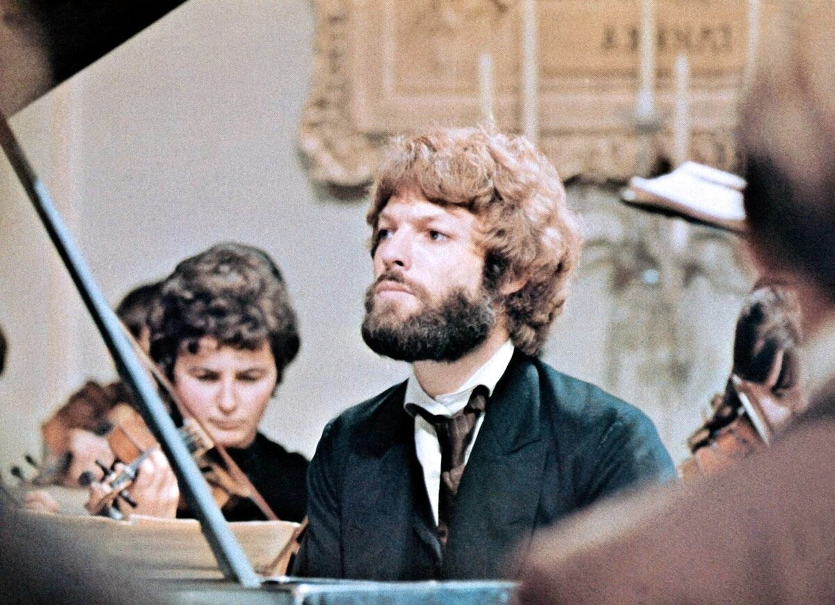 Ричард Чемберлен в фильме Любители музыки Ричард Чемберлен в фильме Любители музыки