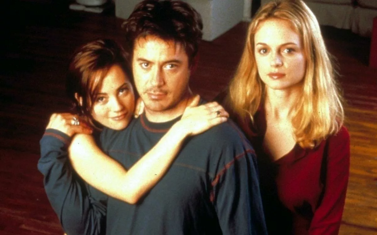 Роберт Дауни младший в фильме Любовный треугольник