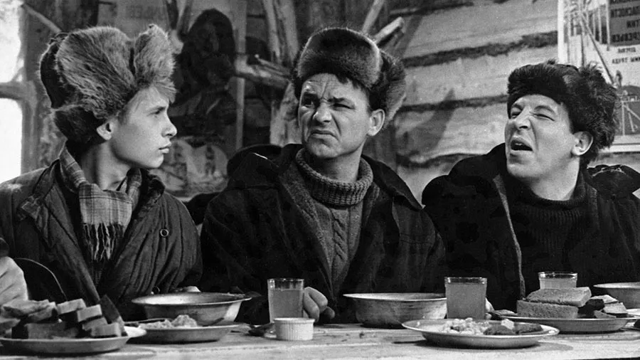 Роман Филиппов в фильме Девчата