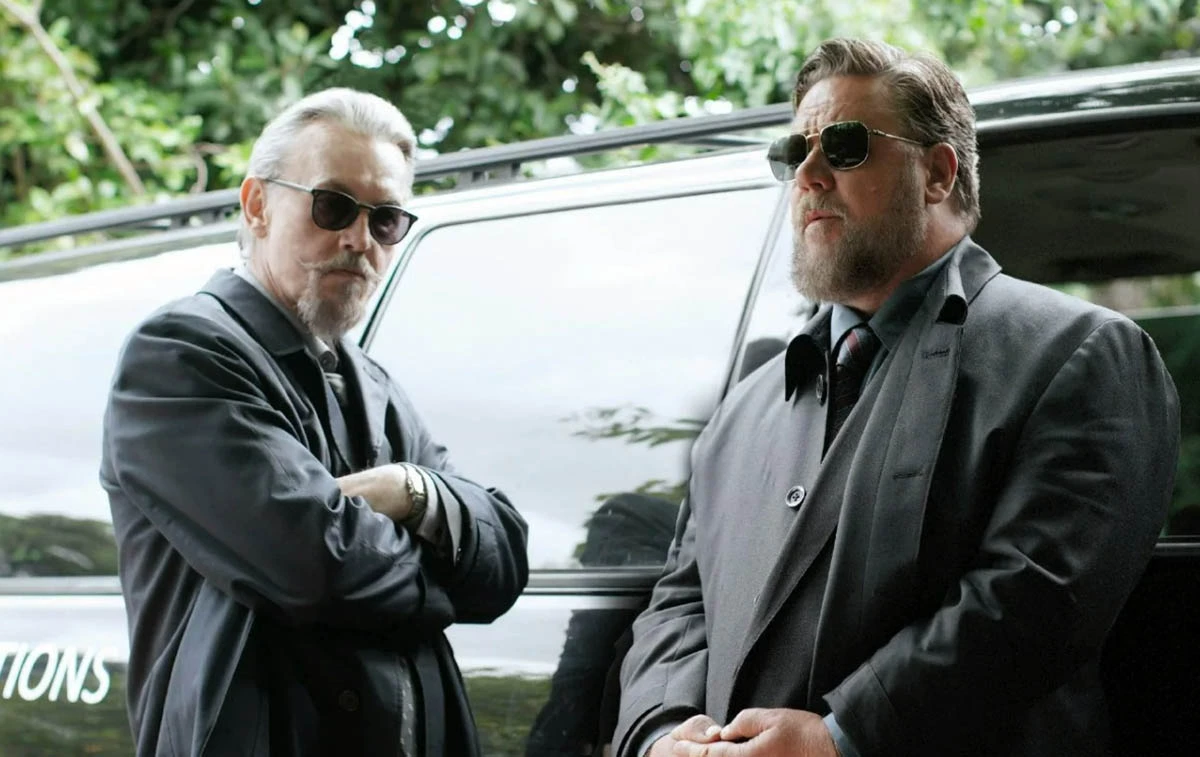 Расселл Кроу в фильме Спящие псы Расселл Кроу в фильме Спящие псы