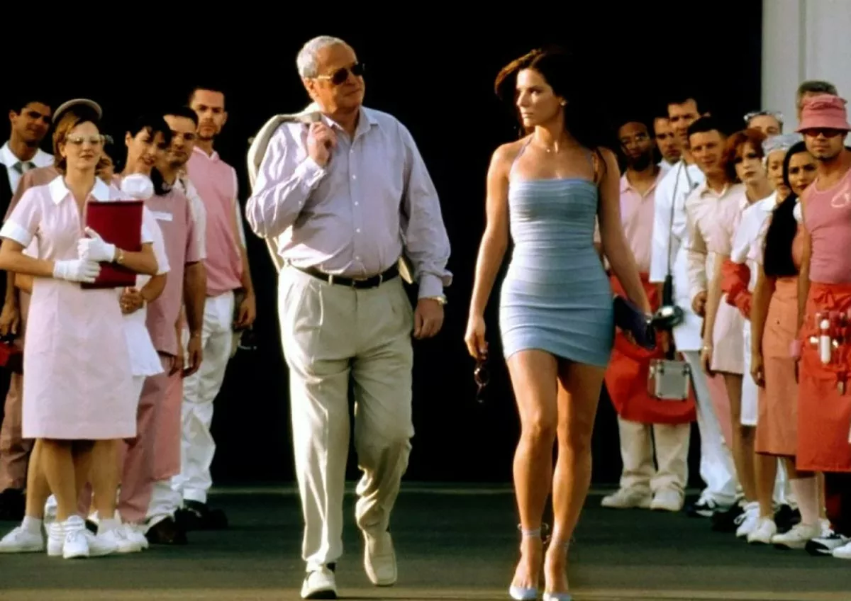 Сандра Буллок в фильме Мисс Конгениальность Сандра Буллок в фильме Мисс Конгениальность