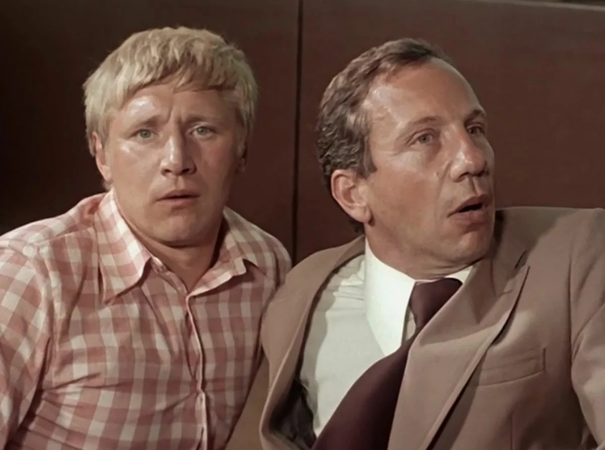 Савелий Крамаров в фильме По улицам комод водили... Савелий Крамаров в фильме По улицам комод водили...