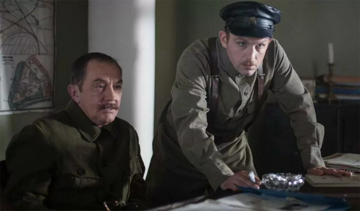 Сергей Сосновский в сериале Господа-товарищи