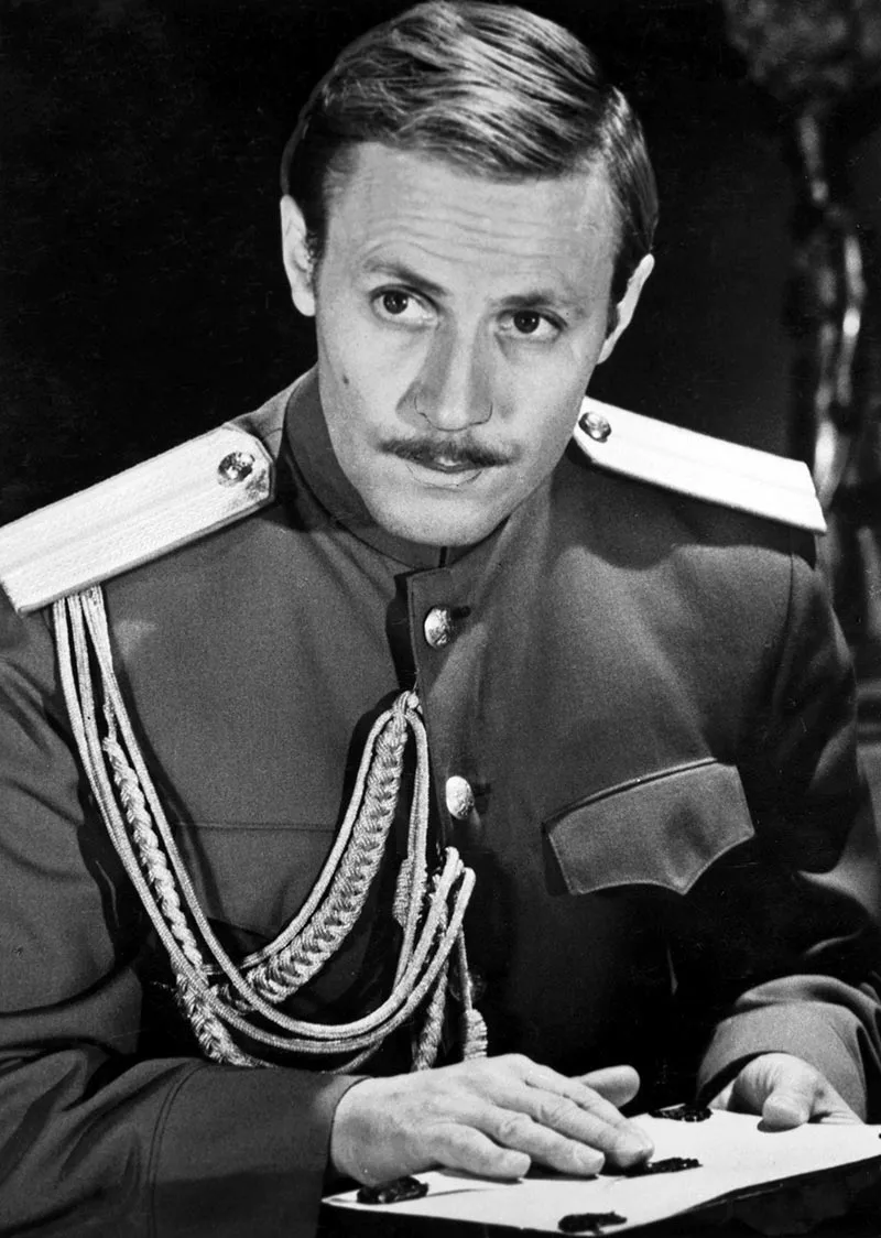 Юрий Соломин в фильме Адъютант его превосходительства 4