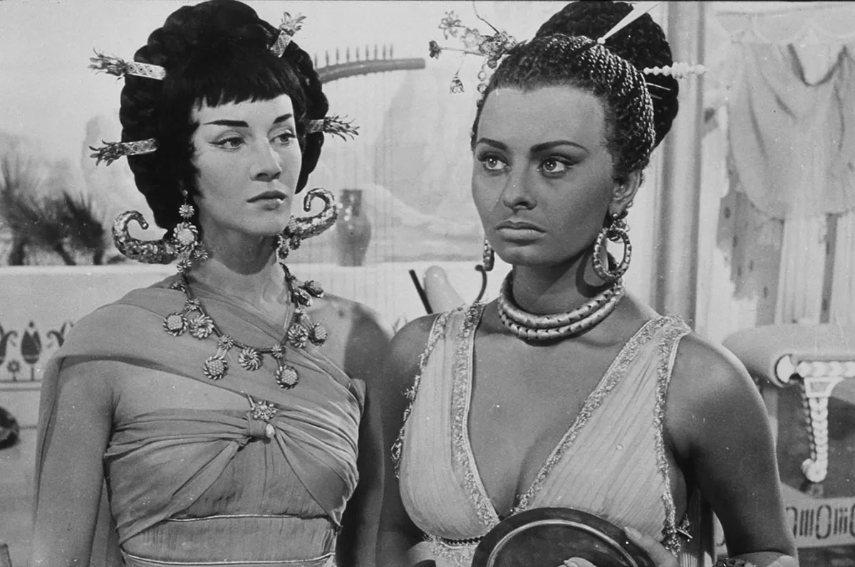 Софи Лорен в фильме Аида Софи Лорен в фильме Аида