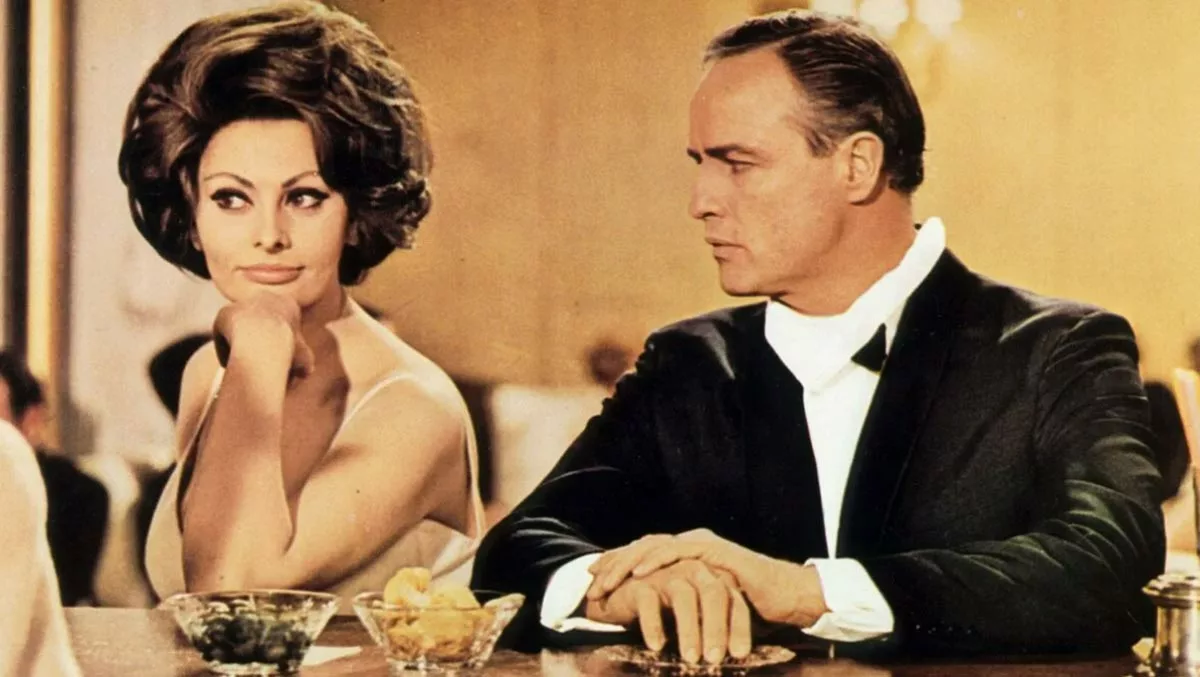 Софи Лорен в фильме Графиня из Гонконга Софи Лорен в фильме Графиня из Гонконга