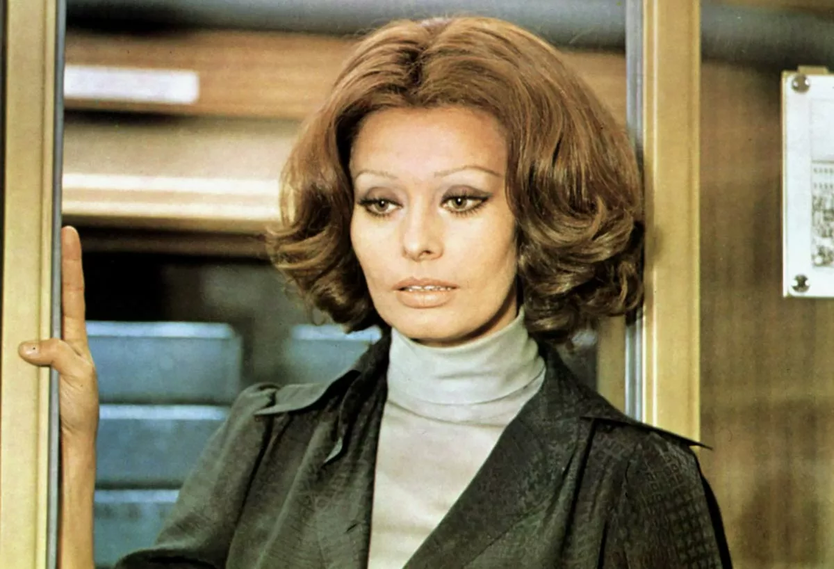 Софи Лорен в фильме Перевал Кассандры Софи Лорен в фильме Перевал Кассандры