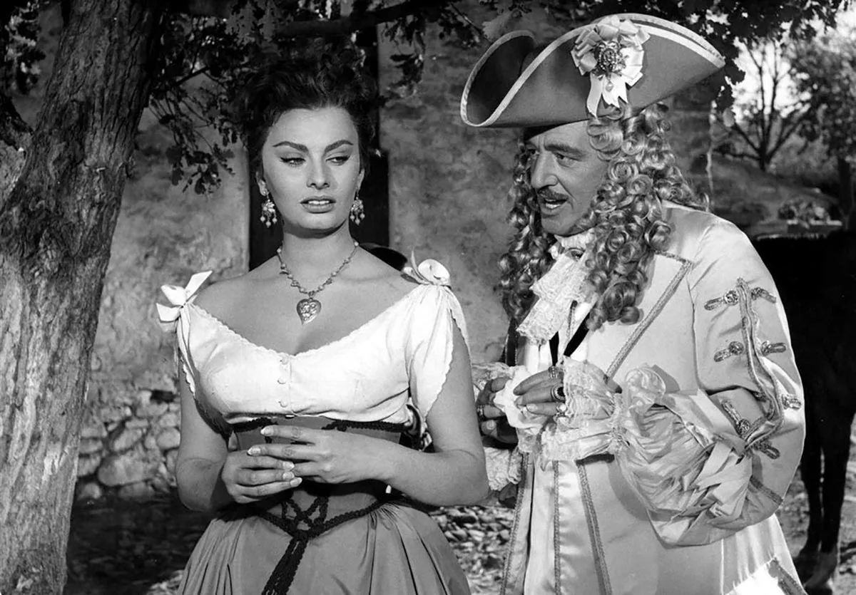 Софи Лорен в фильме Прекрасная мельничиха Софи Лорен в фильме Прекрасная мельничиха