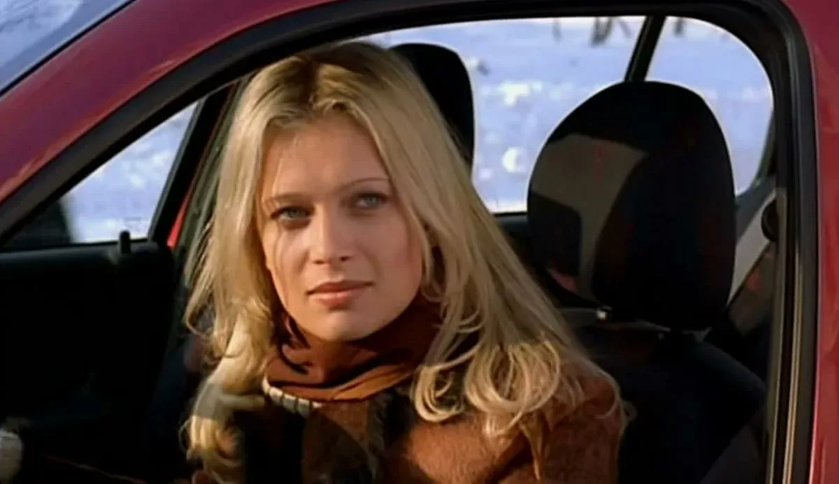 Олеся Судзиловская в фильме Мусорщик Олеся Судзиловская в фильме Мусорщик