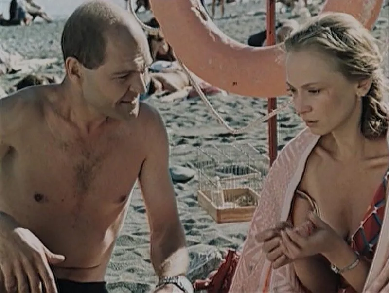 Светлана Смирнова в фильме Дама с попугаем