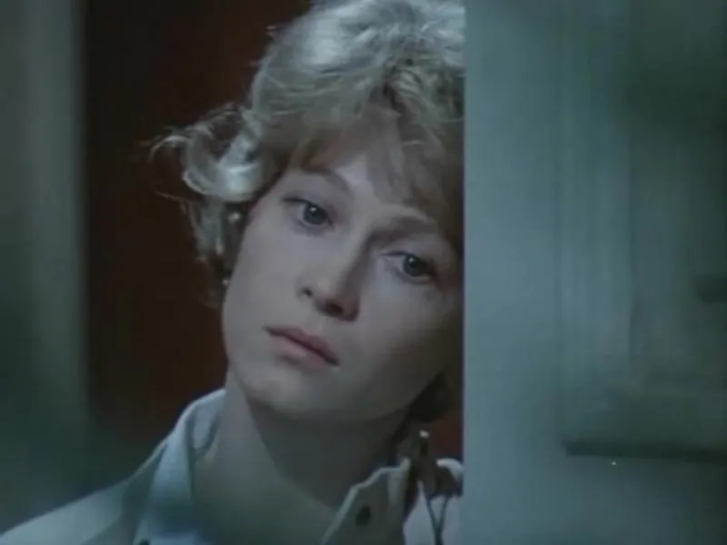 Светлана Смирнова в фильме Люби меня, как я тебя