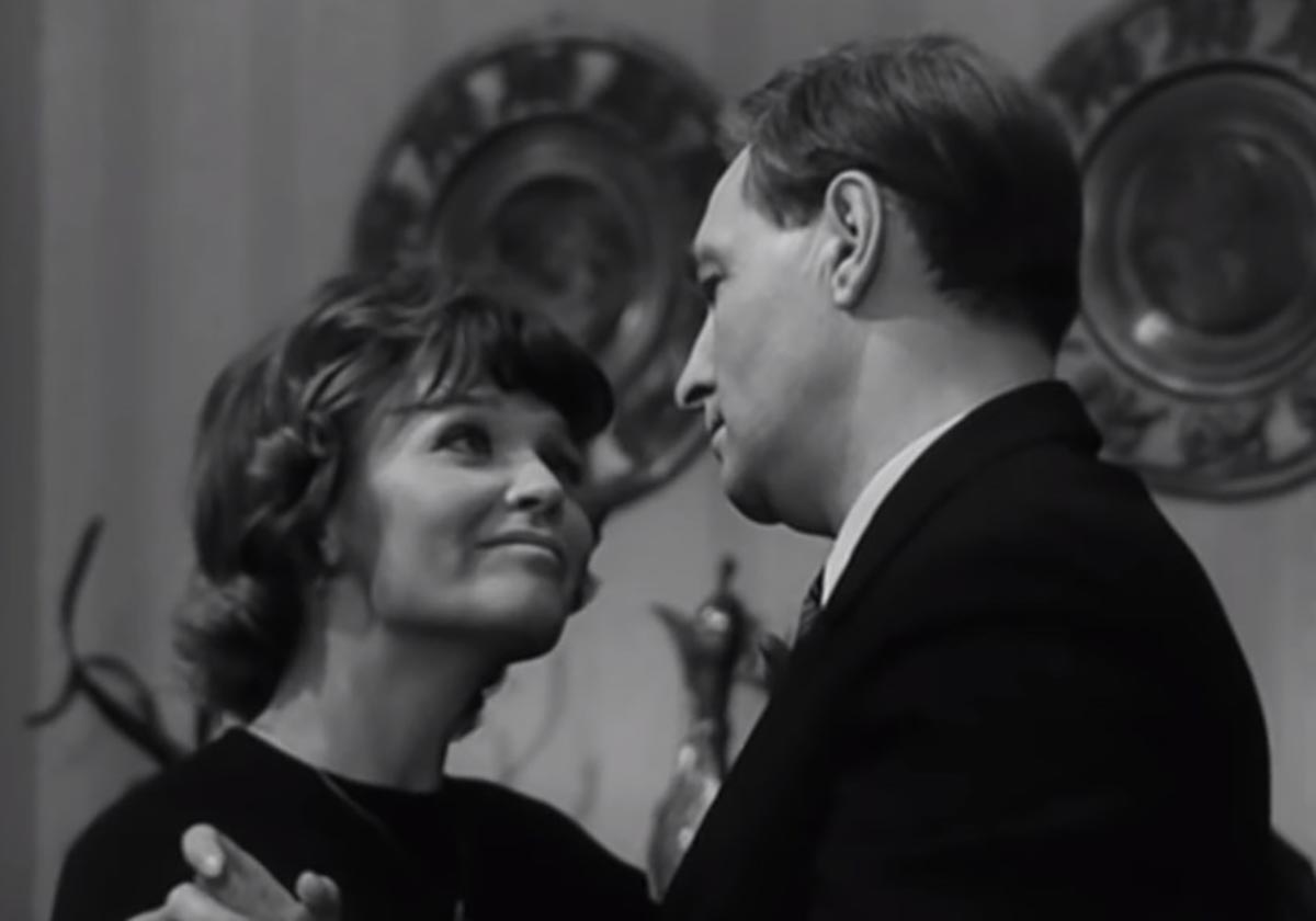 Светлана Светличная в фильме Семнадцать мгновений весны Светлана Светличная в фильме Семнадцать мгновений весны