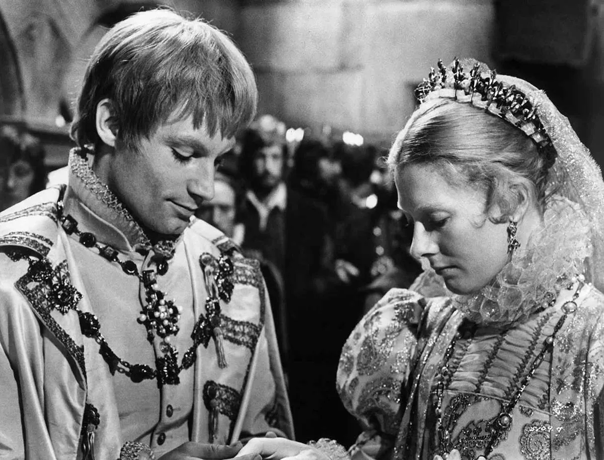 Тимоти Далтон и Ванесса Редгрейв 4