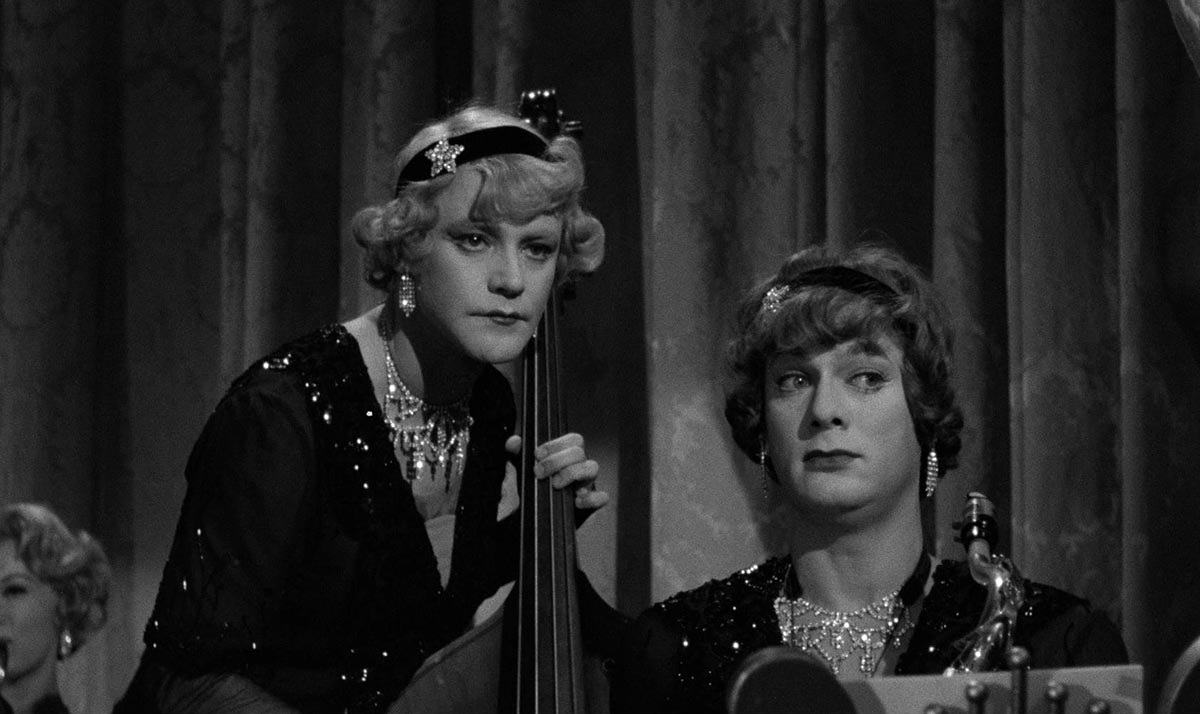 Тони Кёртис в фильме В джазе только девушки Тони Кёртис в фильме В джазе только девушки 2