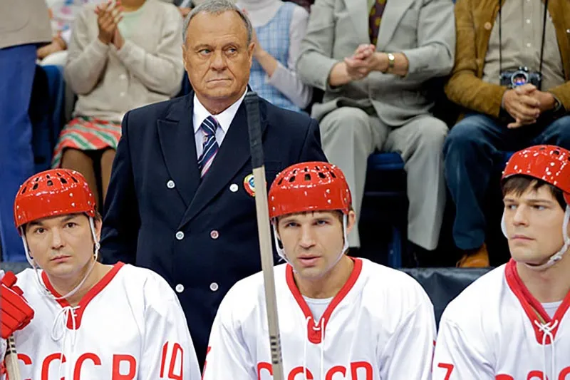 Тимур Ефременков в фильме Легенда №17 Тимур Ефременков в фильме Легенда №17