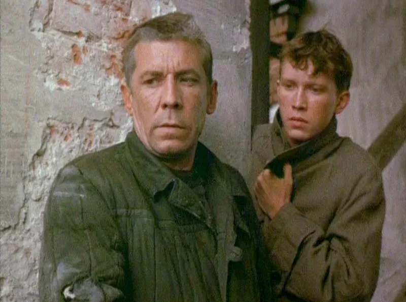 Валерий Рыжаков в фильме Перед рассветом