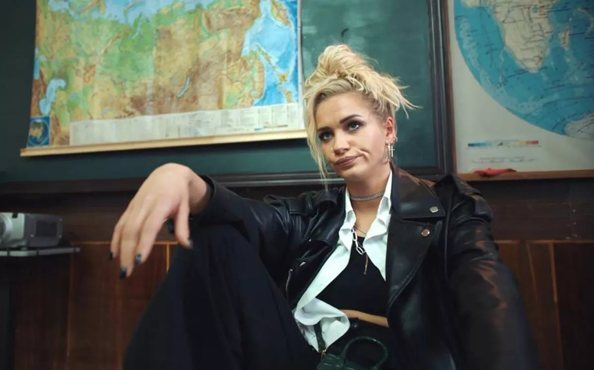 Валерия Астапова в сериале Классная Катя Валерия Астапова в сериале Классная Катя 3