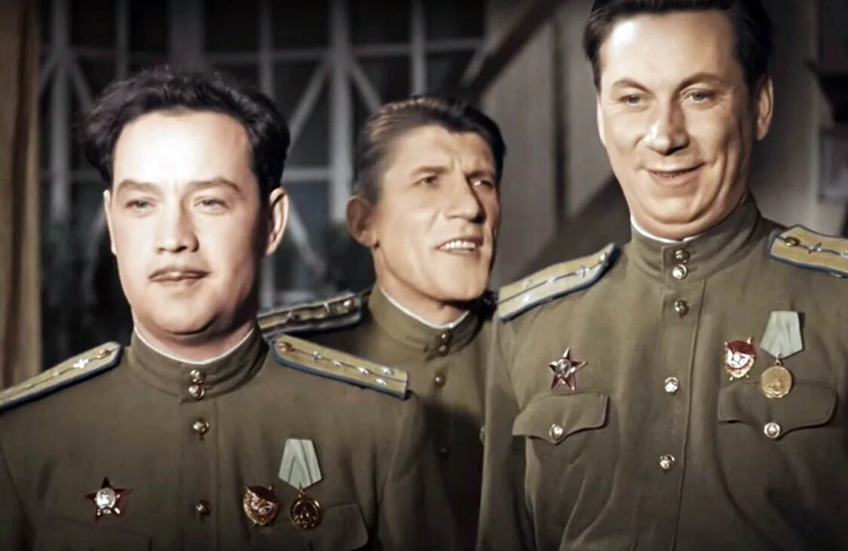 Василий Меркурьев в фильме Небесный тихоход Василий Меркурьев в фильме Небесный тихоход 4