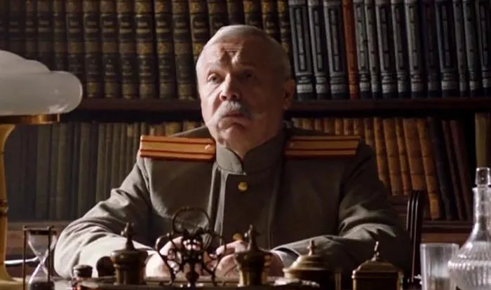 Василий Мищенко в сериале Смотритель маяка Василий Мищенко в сериале Смотритель маяка