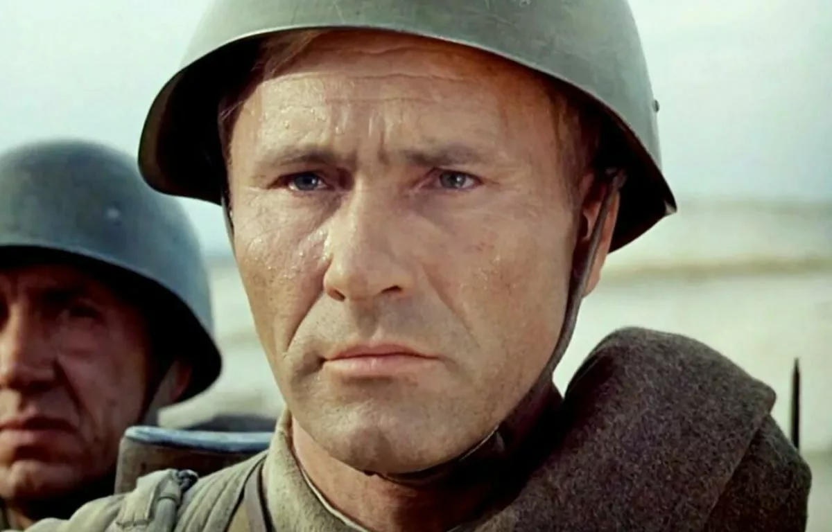 Василий Шукшин в фильме Они сражались за Родину