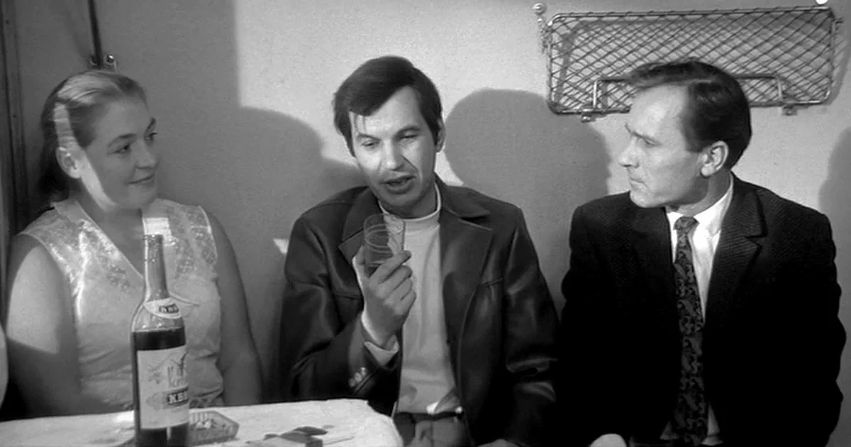 Василий Шукшин в фильме Печки-лавочки 2