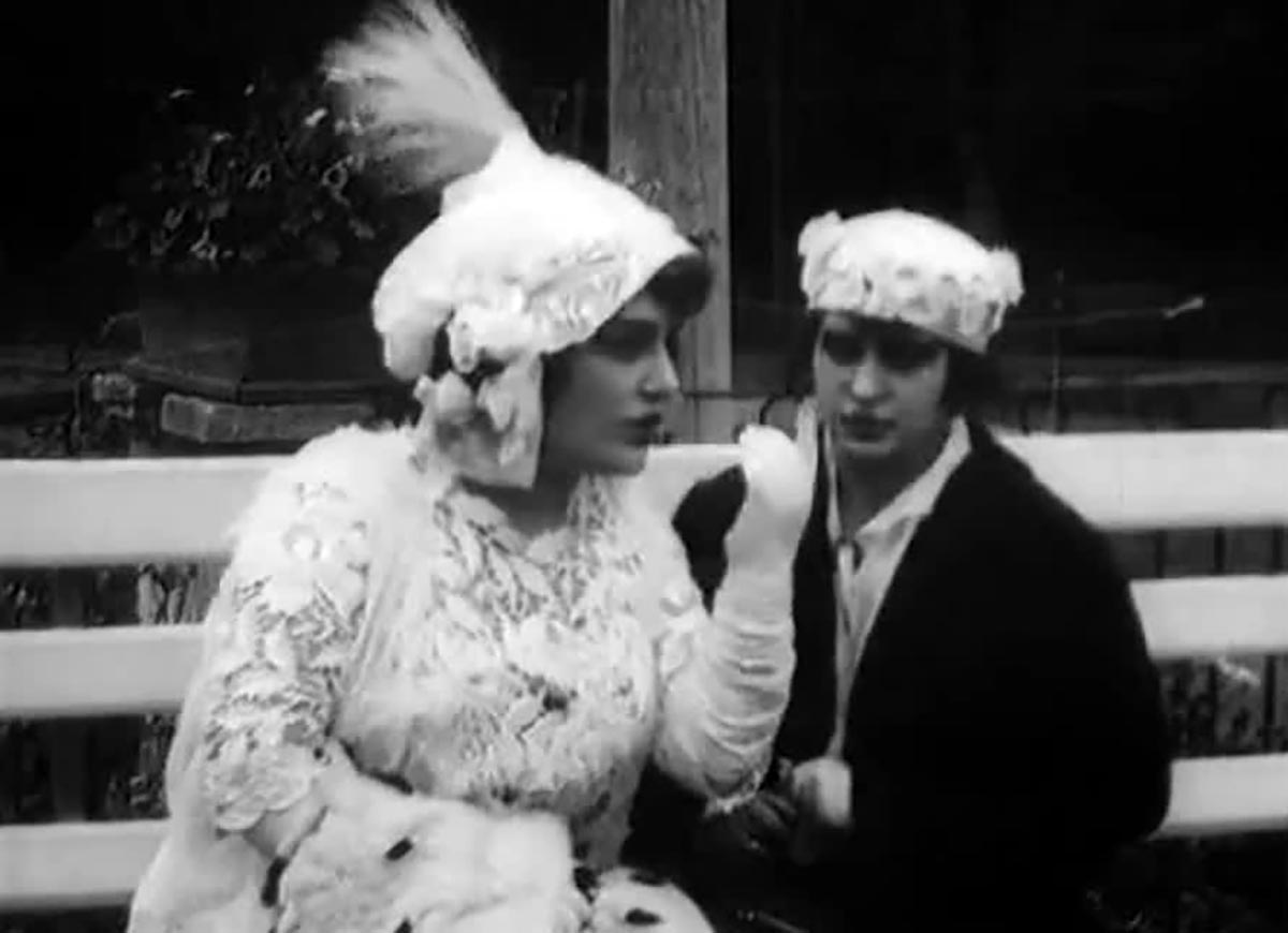 Вера Холодная в фильме Дети века Вера Холодная в фильме Дети века