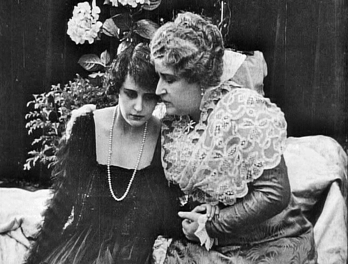 Вера Холодная в фильме Жизнь за жизнь Вера Холодная в фильме Жизнь за жизнь