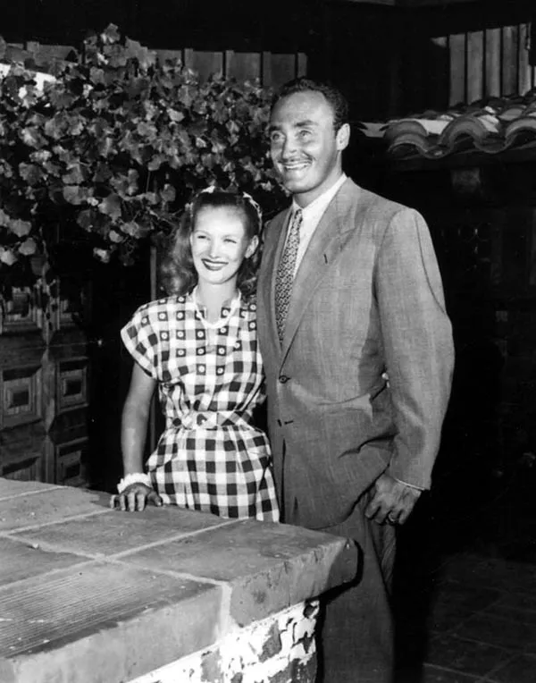 Вероника Лейк и Андре де Тот 2