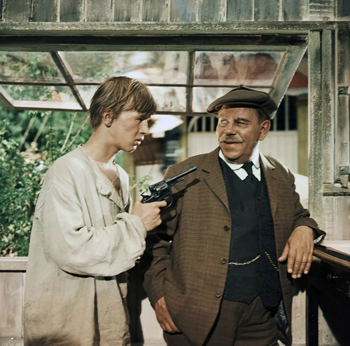 Виктор Косых в фильме Новые приключения неуловимых