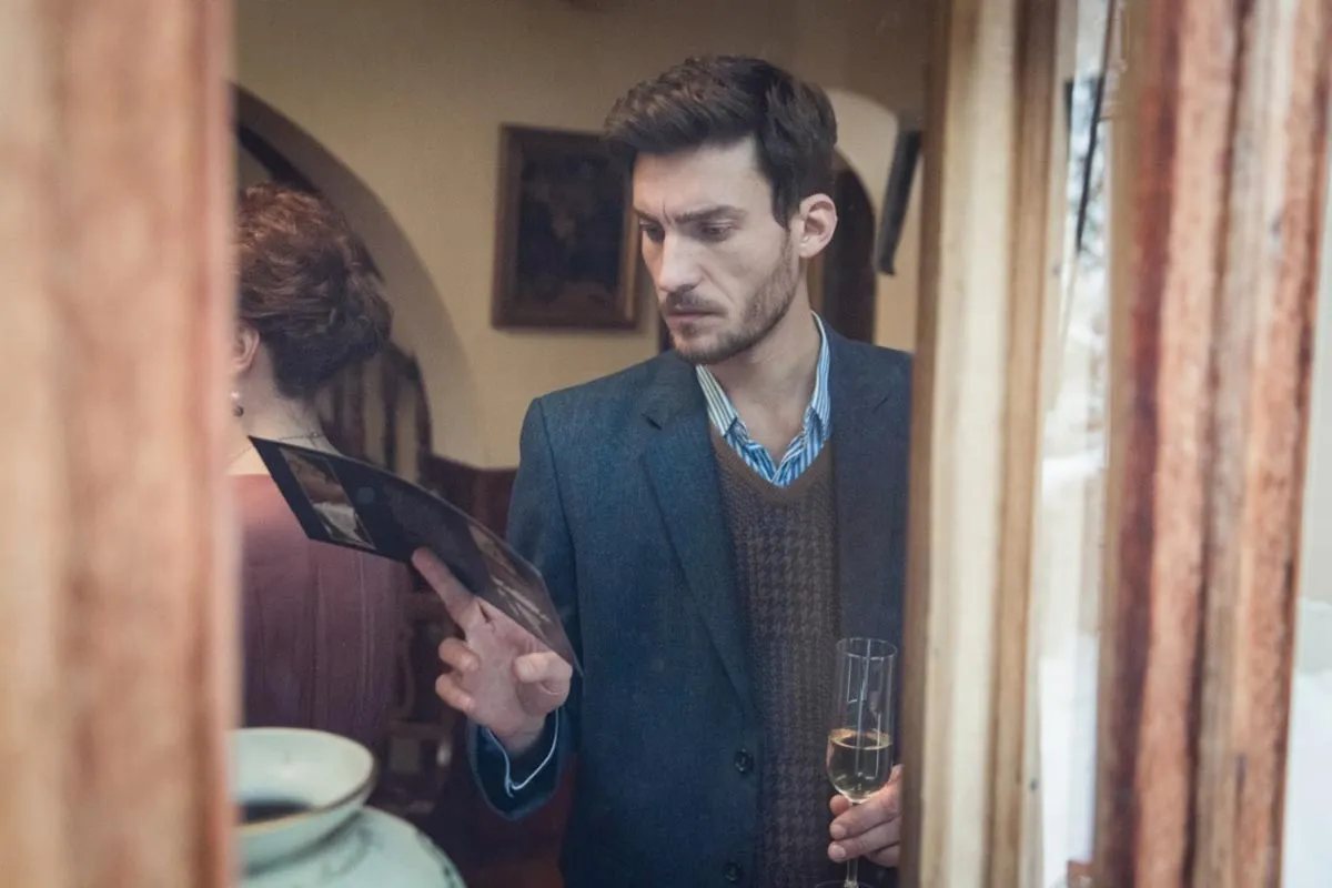 Виктор Михайлов в сериале Абонемент на расследование Виктор Михайлов в сериале Абонемент на расследование